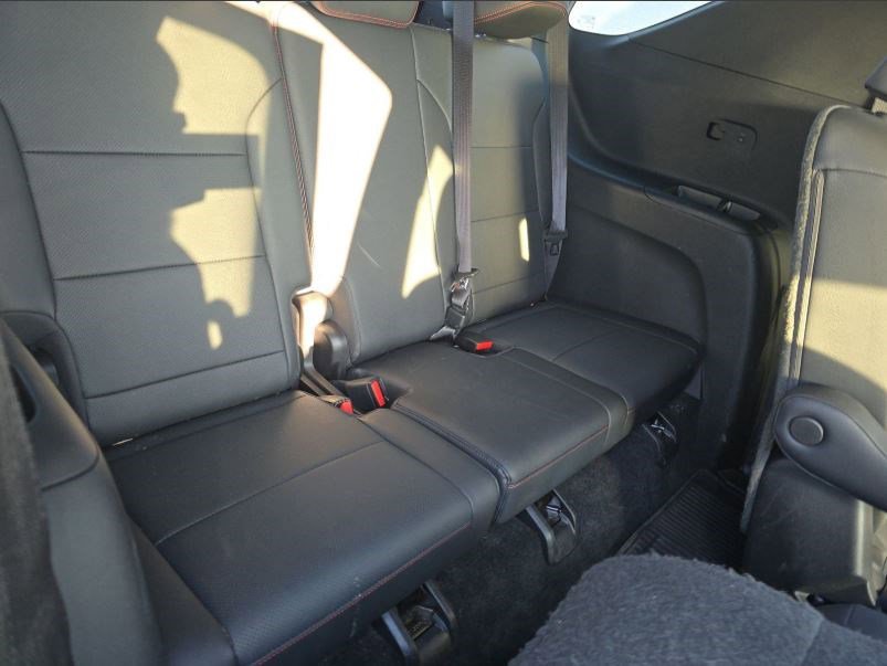 Used 2024 Chevrolet Traverse RS w/ LPO, Floor Liner Package image 13
