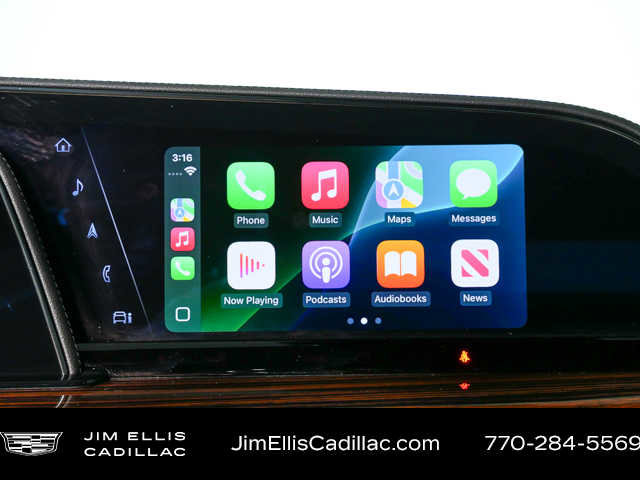 Used 2024 Cadillac Escalade Premium Luxury w/ Performance Package image 16