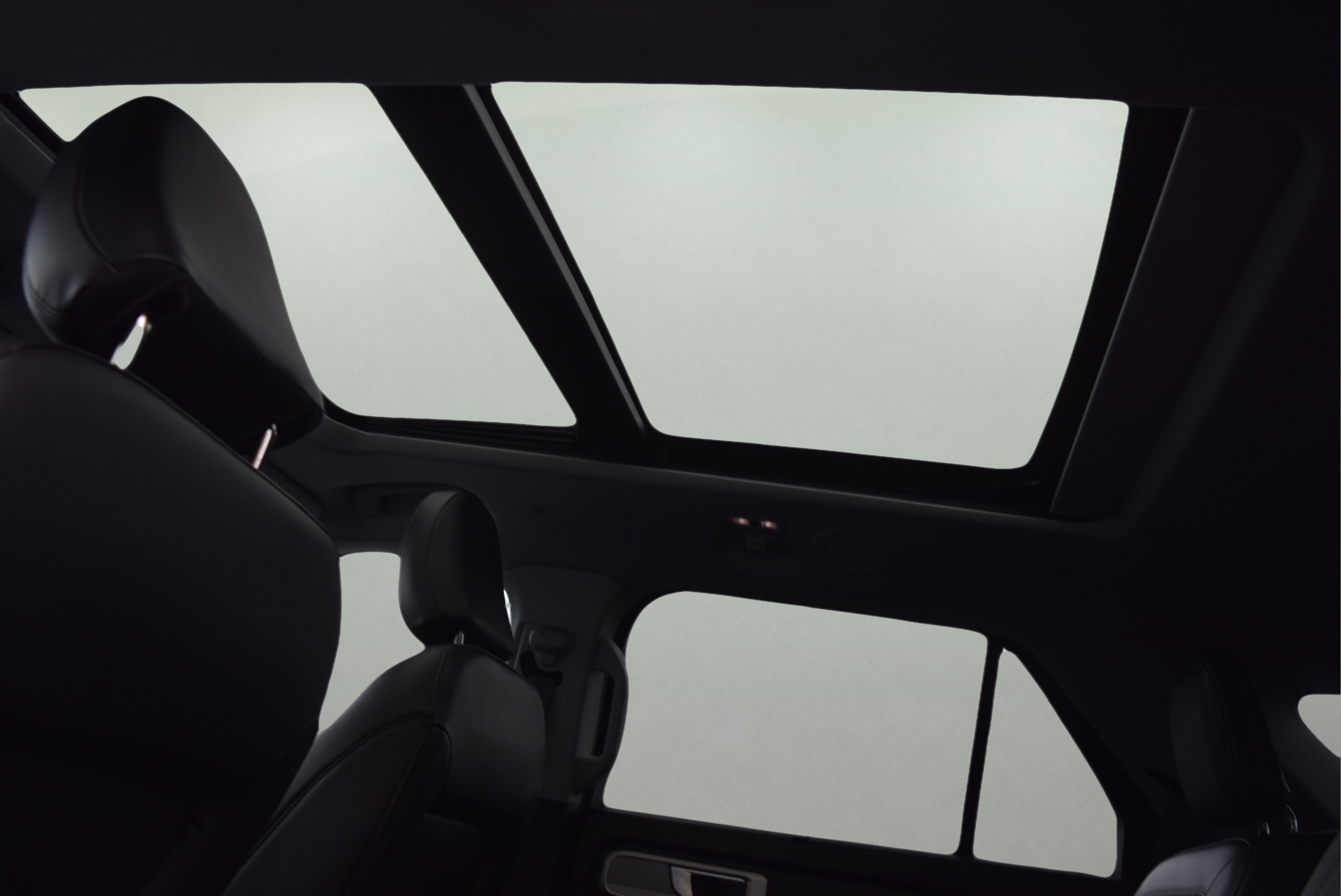 Certified 2021 Ford Explorer Limited image 9