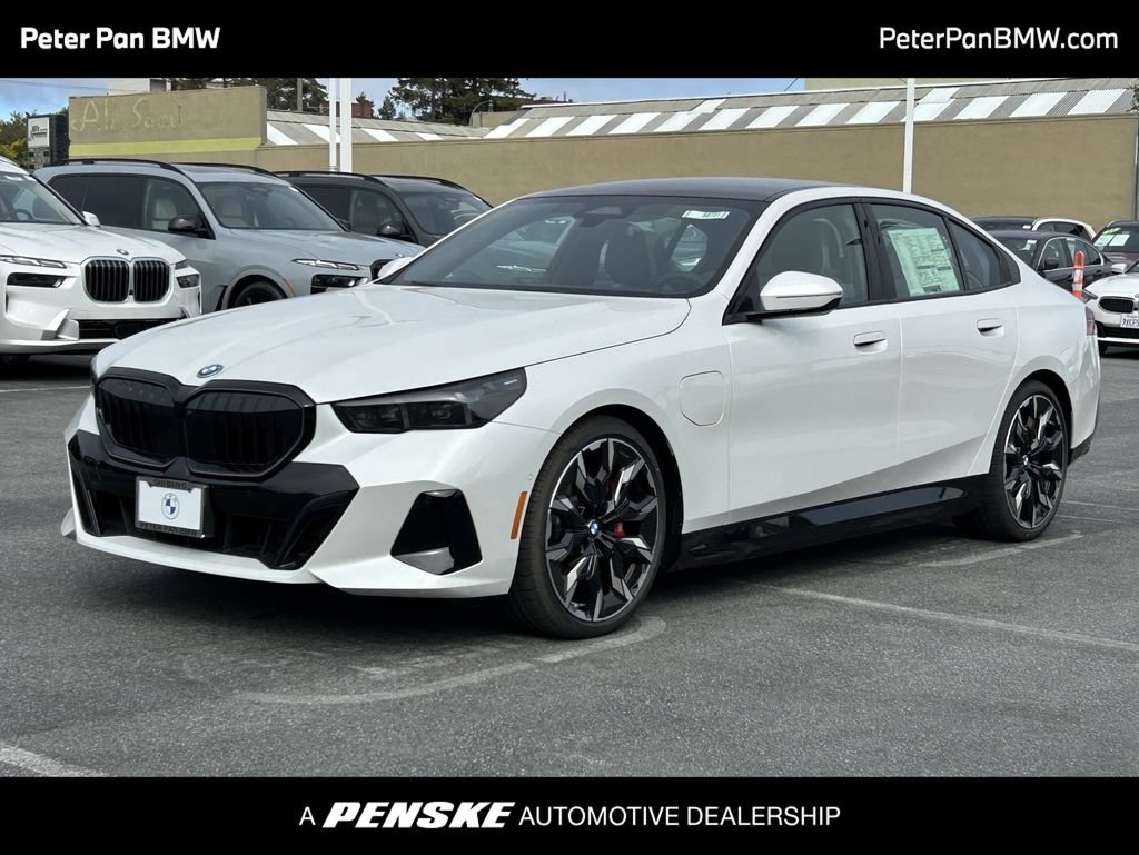 New 2027 BMW 550e xDrive w/ Premium Package