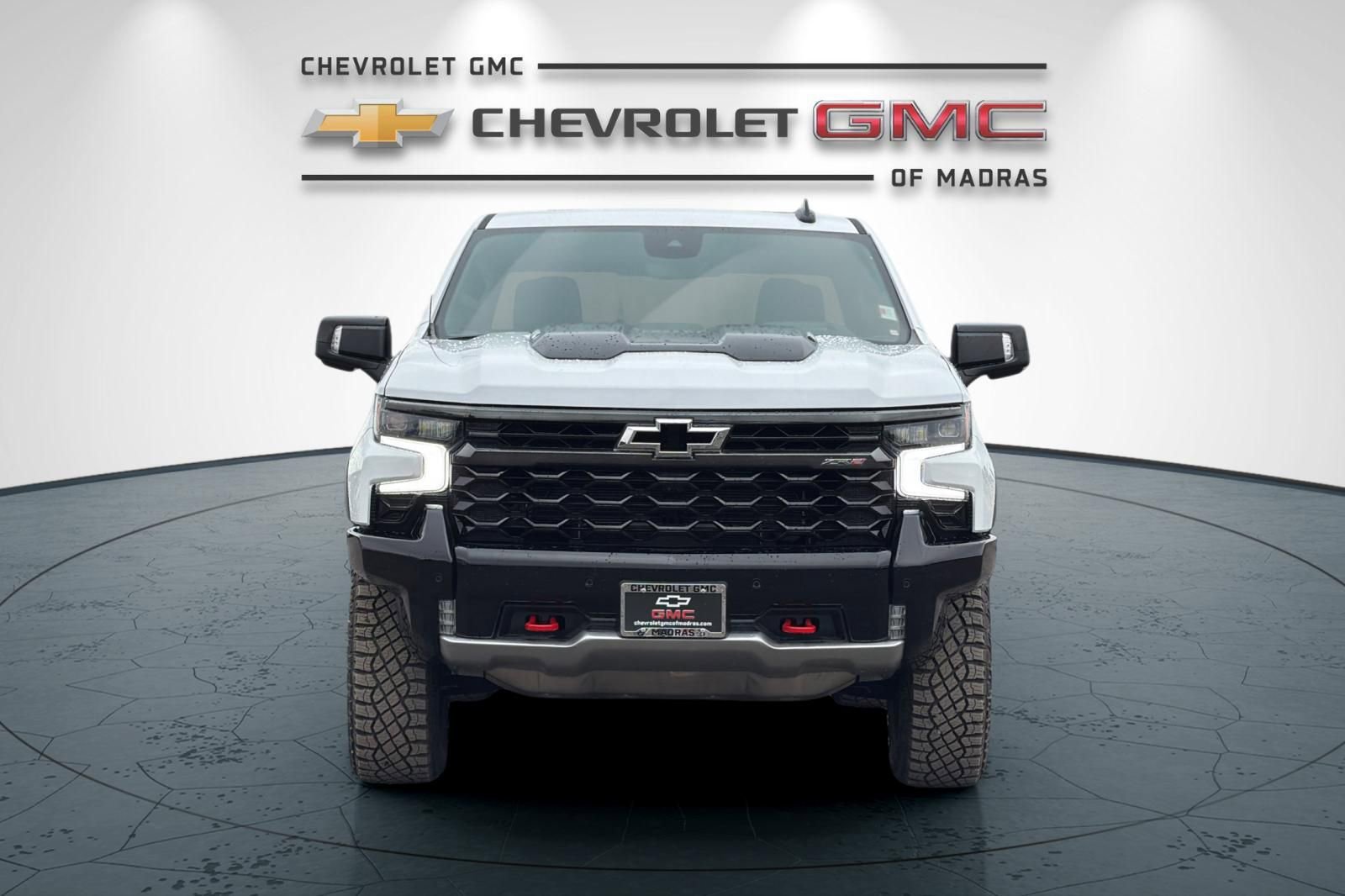 Used 2026 Chevrolet Silverado 1500 ZR2 image 8