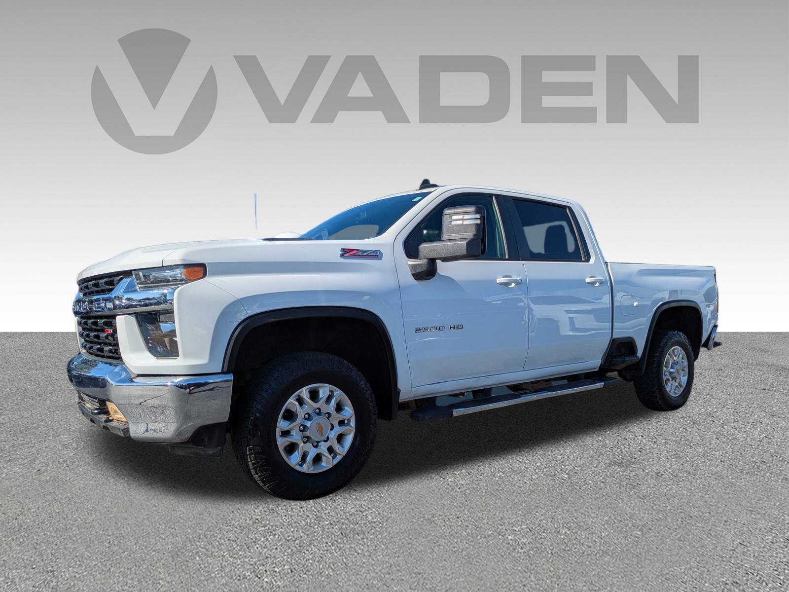Used 2023 Chevrolet Silverado 2500 LT w/ Convenience Package image 2