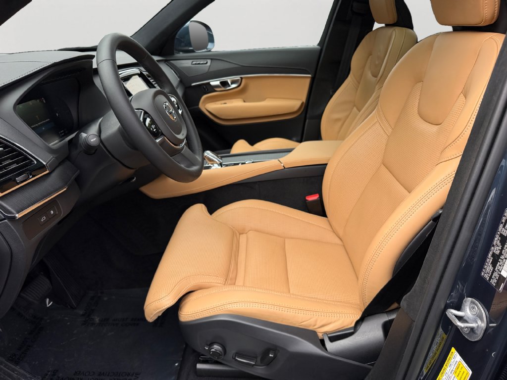 Used 2024 Volvo XC90 T8 Ultimate w/ Lounge Package AWD/4WD image 15