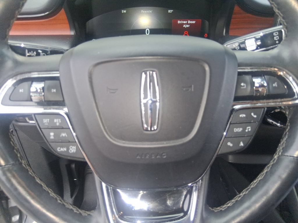 Used 2023 Lincoln Nautilus Reserve w/ Equipment Group 201A AWD/4WD image 13