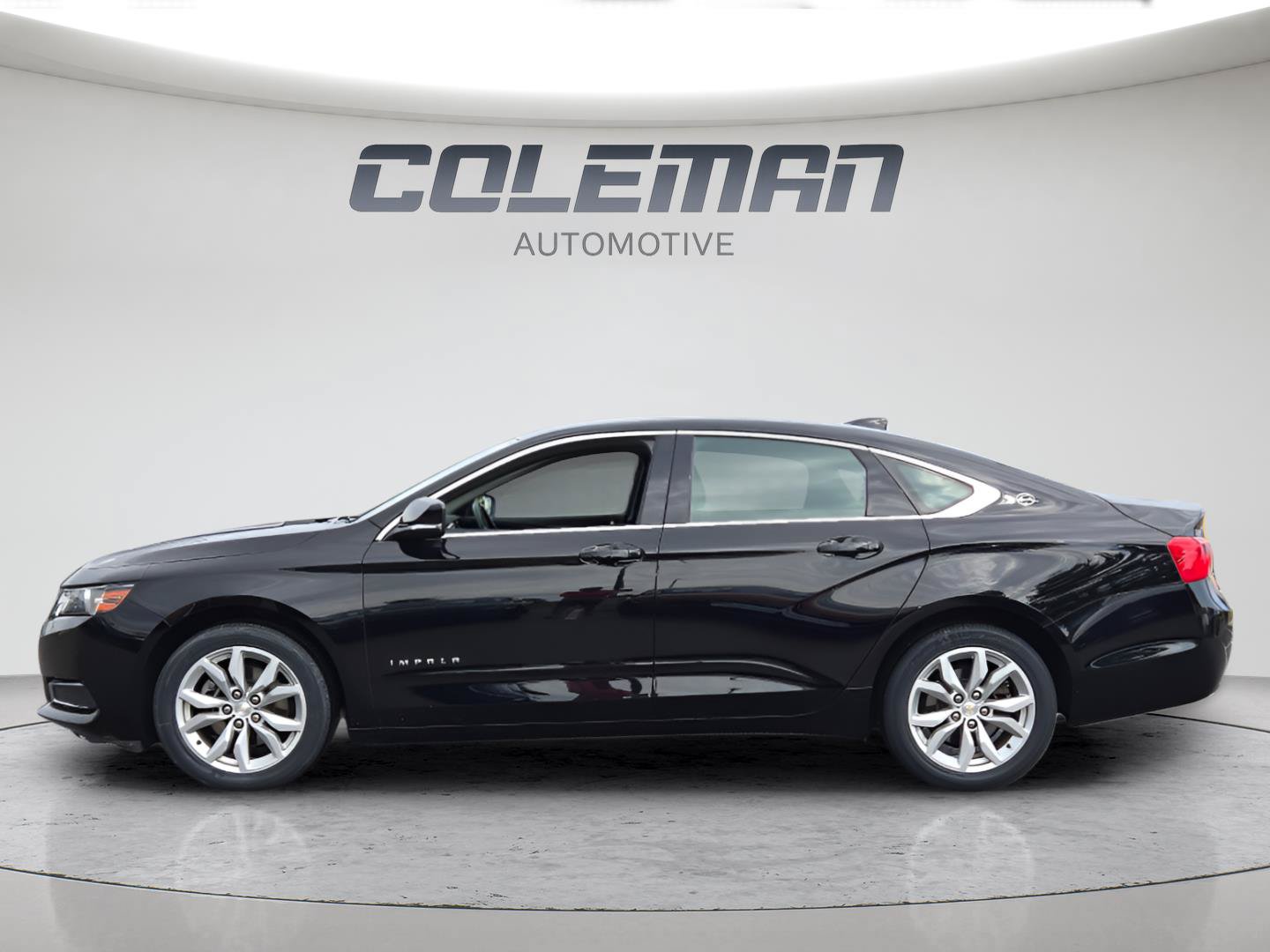 Used 2017 Chevrolet Impala LT w/ Convenience Package FWD image 2
