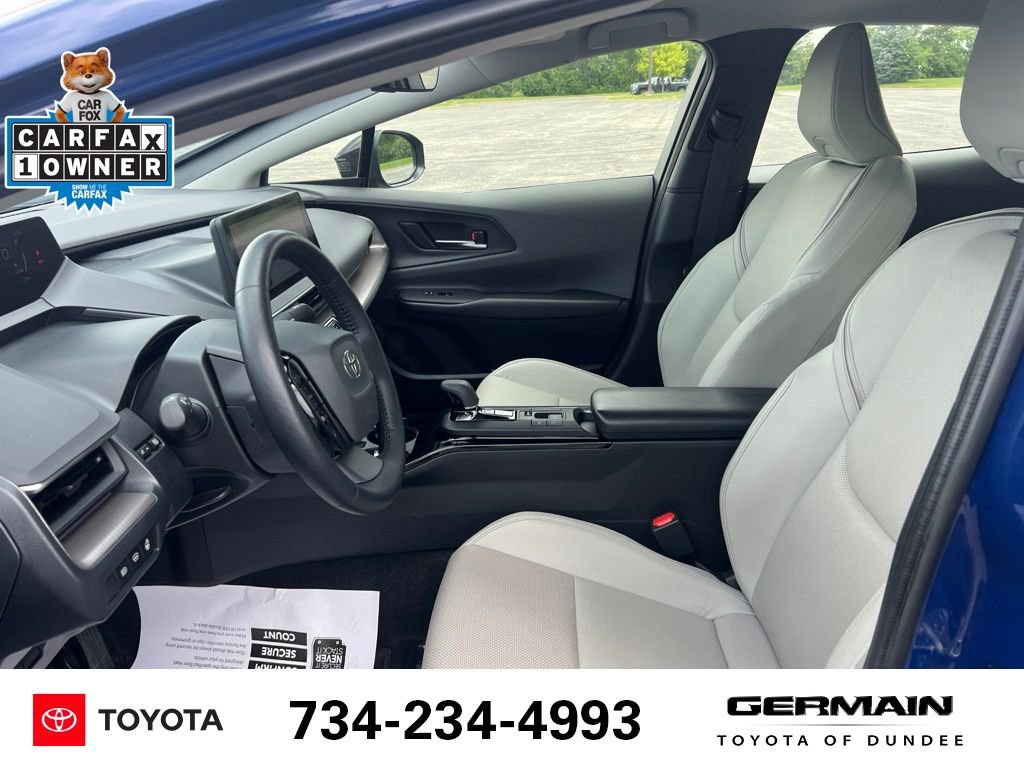 Used 2025 Toyota Prius XLE AWD/4WD image 19