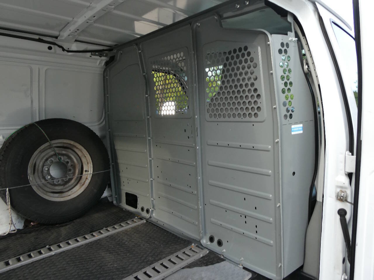 Used 2012 Ford E-250 and Econoline 250 w/ Commercial Cargo Van Pkg RWD image 25