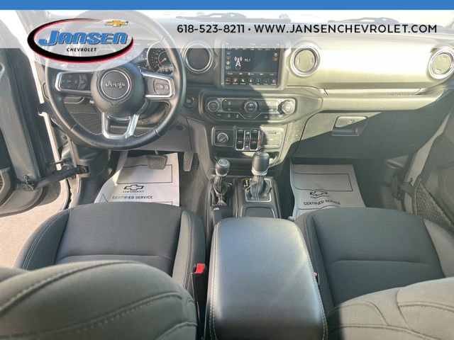 Used 2022 Jeep Wrangler Unlimited Sahara w/ Dual Top Group image 19