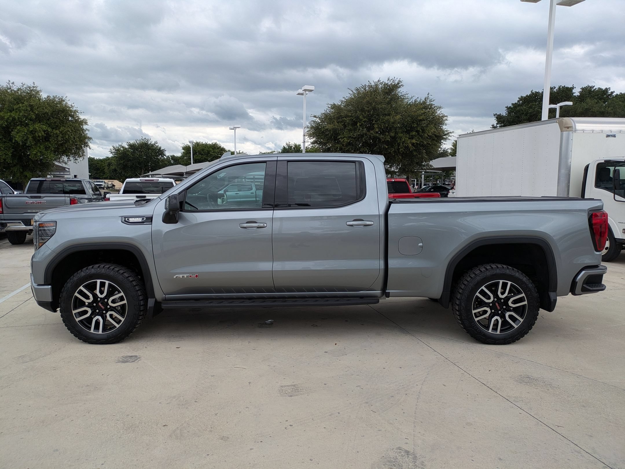 Certified 2024 GMC Sierra 1500 AT4 w/ AT4 Premium Package AWD/4WD image 4