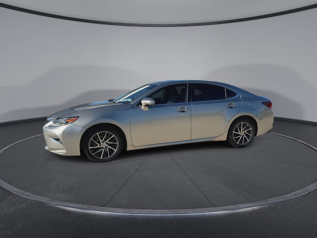 Used 2017 Lexus ES 350 w/ Luxury Package FWD image 5