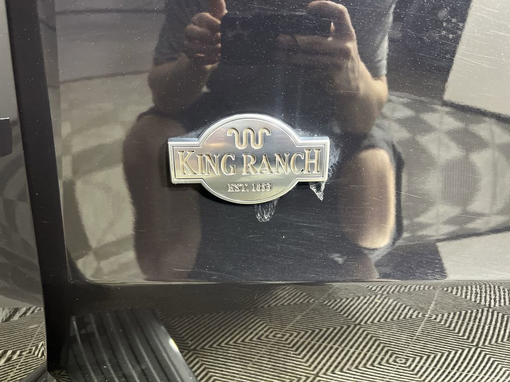 Used 2025 Ford Expedition King Ranch image 34