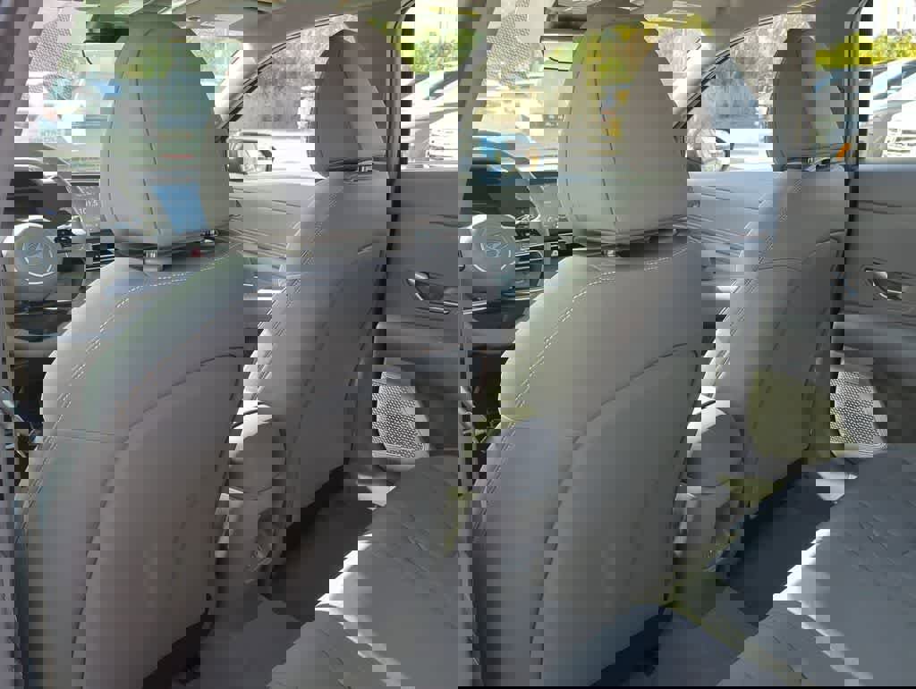 New 2026 Hyundai Elantra Sport image 19