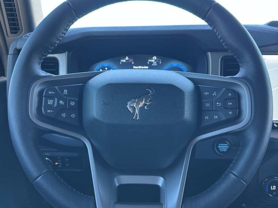 Used 2025 Ford Bronco Outer Banks image 28