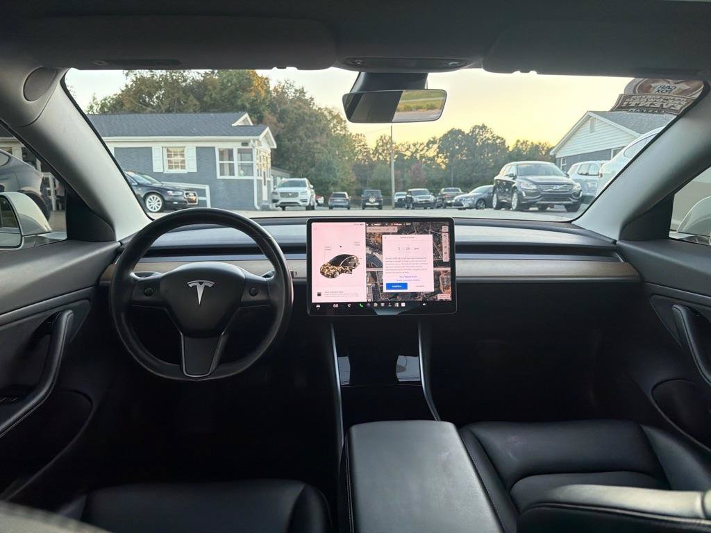 Used 2018 Tesla Model 3 Long Range RWD image 15