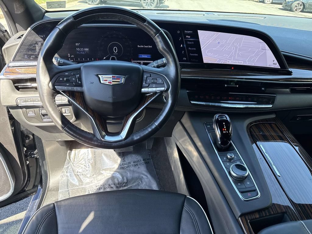 Used 2023 Cadillac Escalade Premium Luxury w/ Performance Package AWD/4WD image 31