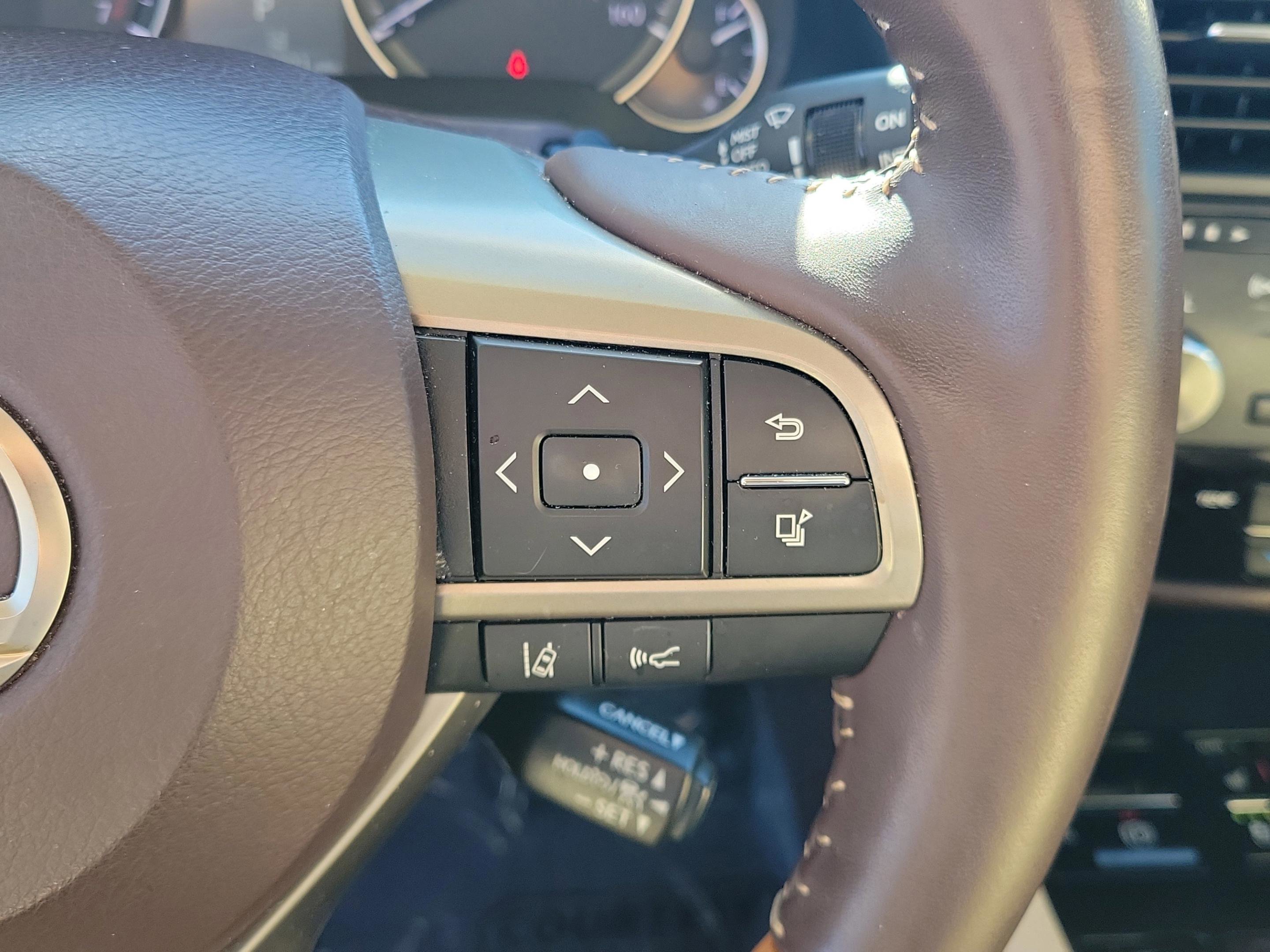 Used 2018 Lexus RX 350 FWD w/ Premium Package image 28