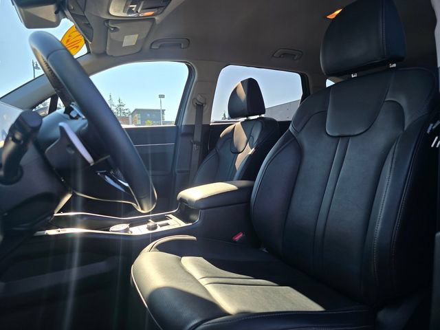 Certified 2025 Kia Sorento EX AWD/4WD image 22