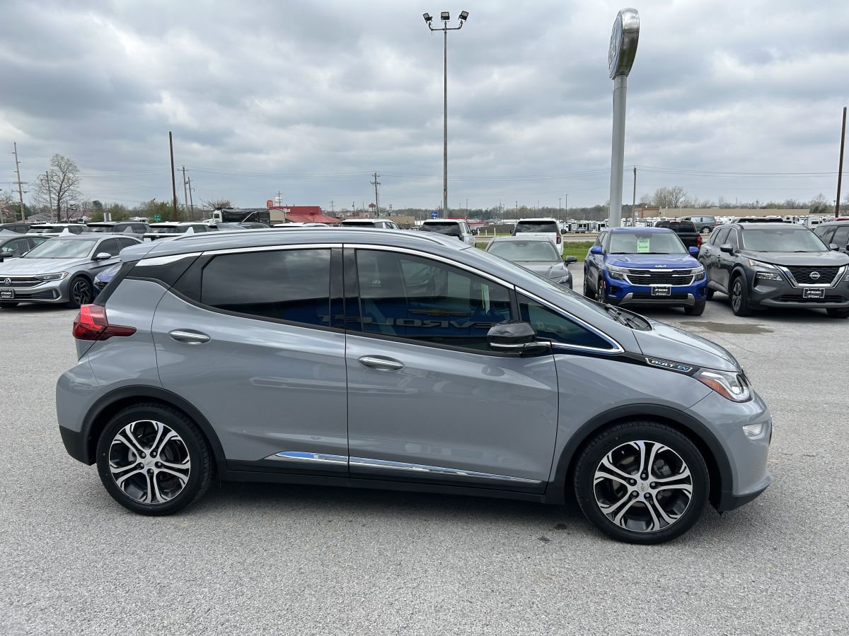Used 2020 Chevrolet Bolt Premier w/ Infotainment Package image 3