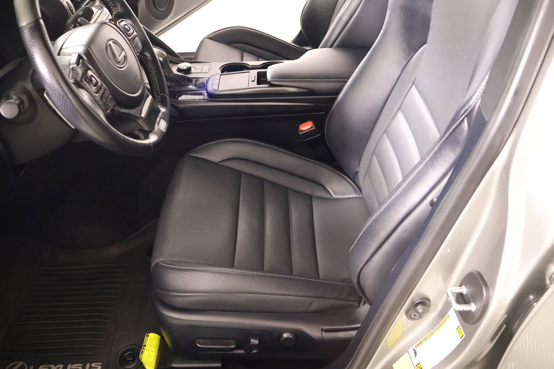 Used 2021 Lexus IS 350 F Sport w/ Dynamic Handling Package AWD/4WD image 12