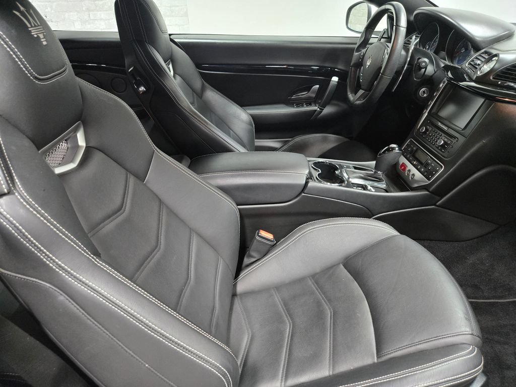 Used 2016 Maserati GranTurismo Sport RWD image 43