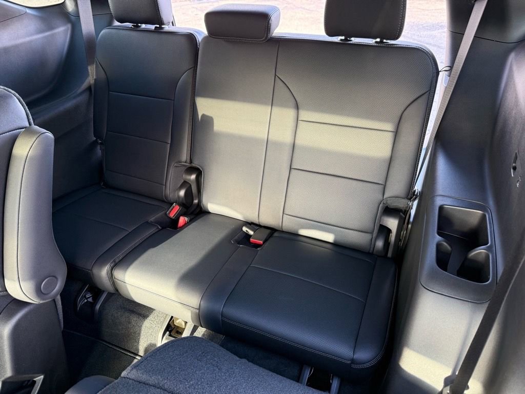 New 2026 Chevrolet Traverse High Country image 8