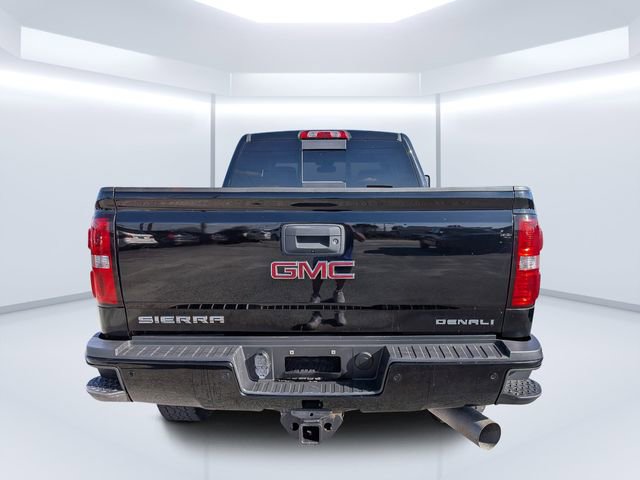 Used 2017 GMC Sierra 2500 Denali w/ Duramax Plus Package image 4