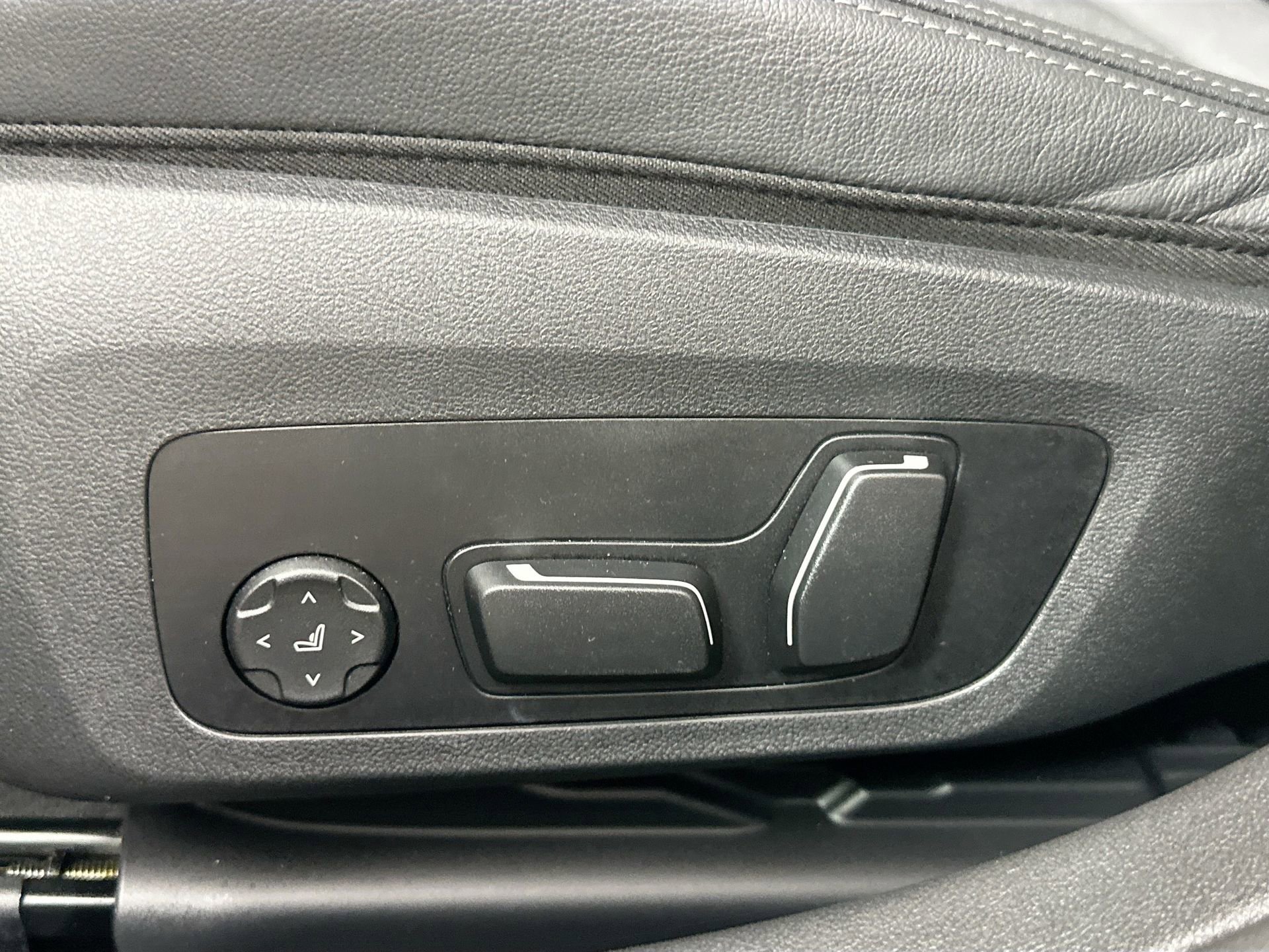 Used 2025 BMW i4 xDrive40i w/ M Sport Package image 20