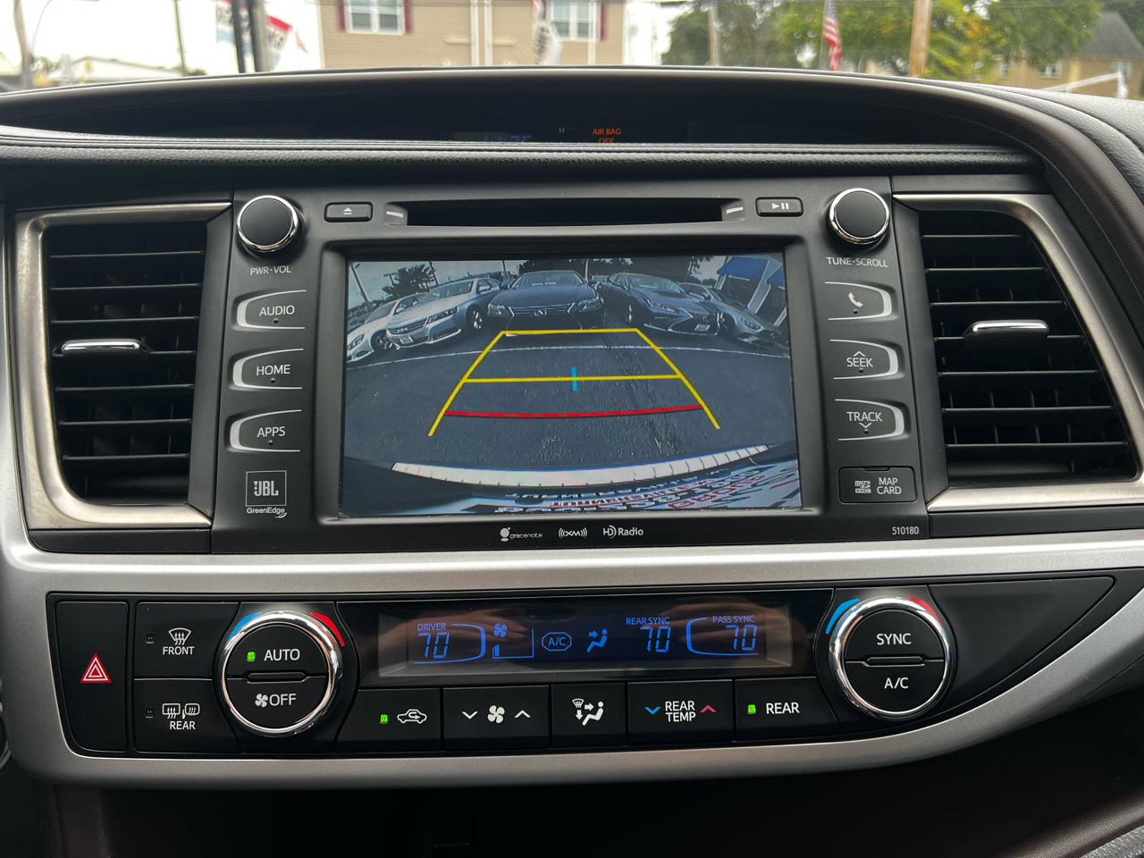 Used 2017 Toyota Highlander Limited image 18