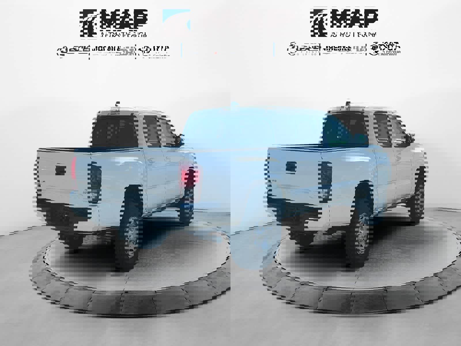 Used 2023 Toyota Tacoma SR AWD/4WD image 5