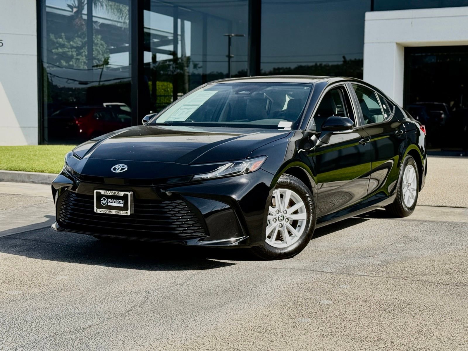 Used 2026 Toyota Camry LE w/ Convenience Package FWD image 2