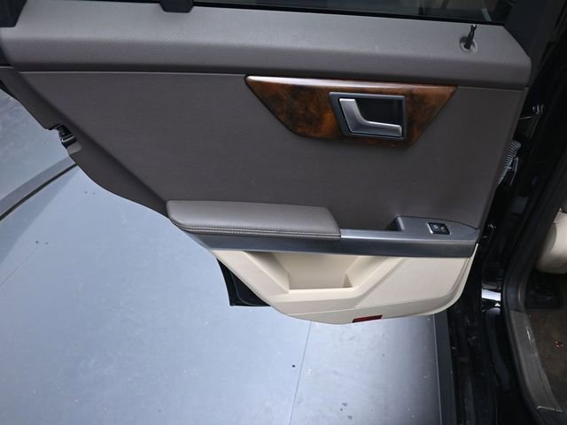 Used 2015 Mercedes-Benz GLK 350 2WD image 26