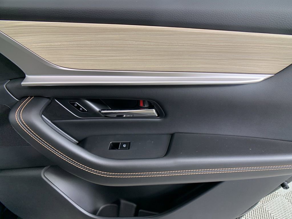 New 2025 MAZDA CX-90 Plug-In Hybrid w/ Preferred image 30