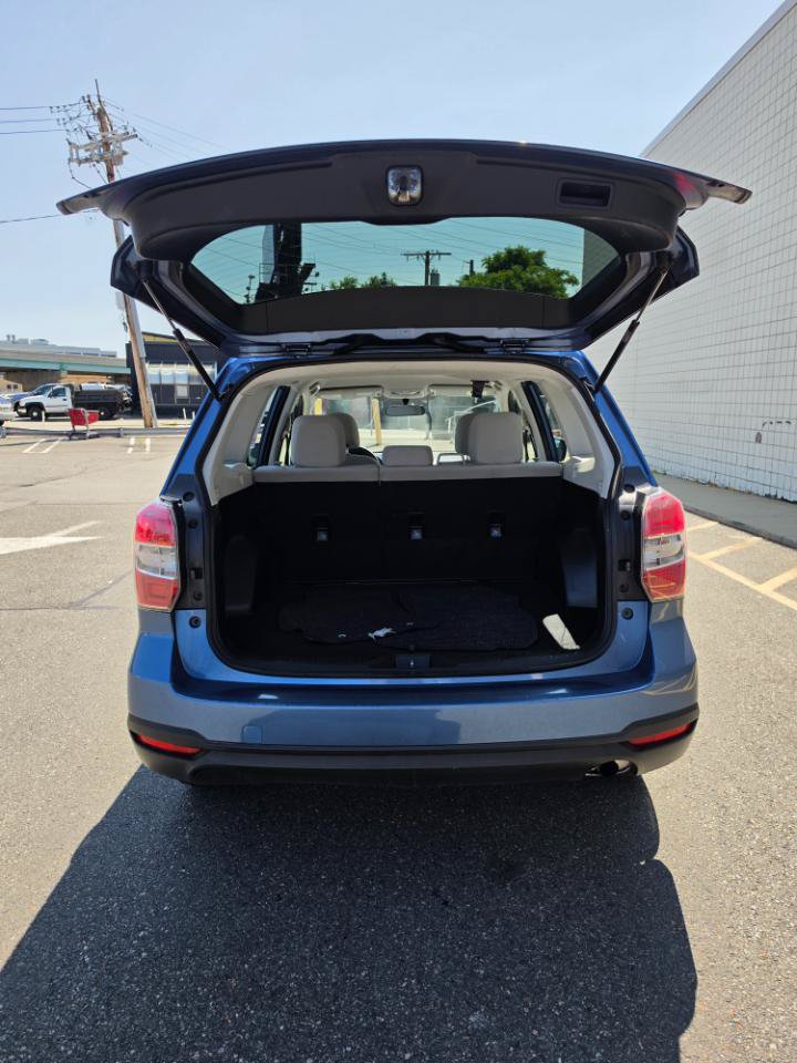 Used 2015 Subaru Forester 2.5i w/ Alloy Wheel Package AWD/4WD image 9