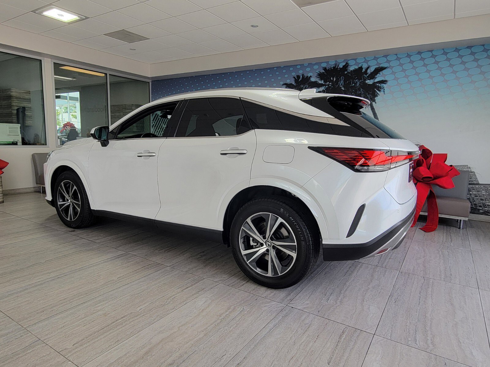 Used 2023 Lexus RX 350 Premium image 4