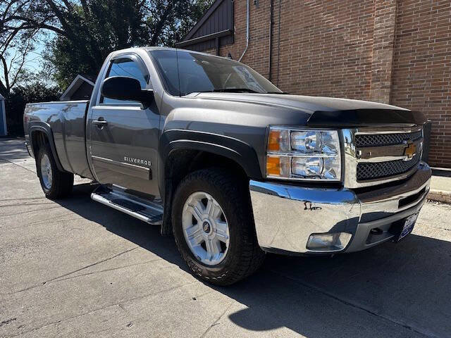 Used 2012 Chevrolet Silverado 1500 LT w/ Interior Plus Package image 2
