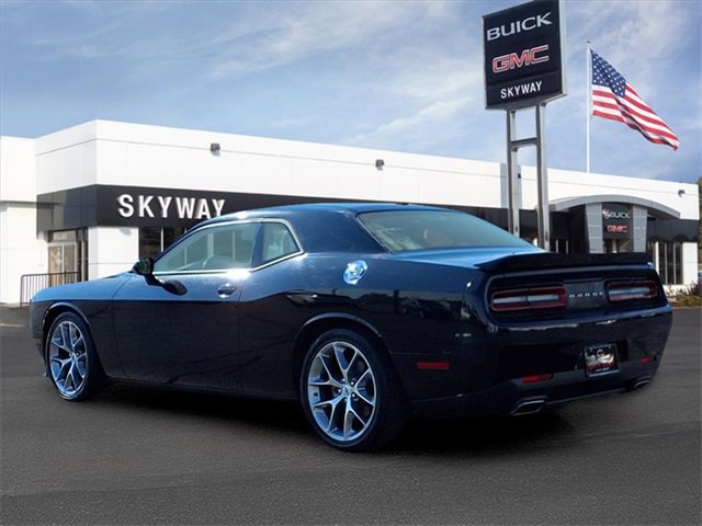 Used 2022 Dodge Challenger GT image 7
