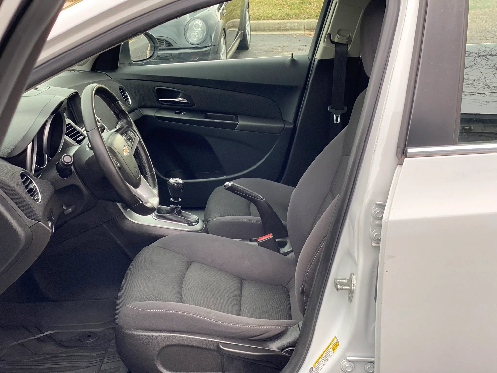 Used 2013 Chevrolet Cruze Eco image 15