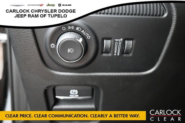 Used 2025 Jeep Wagoneer Series III w/ Premium Group I AWD/4WD image 13