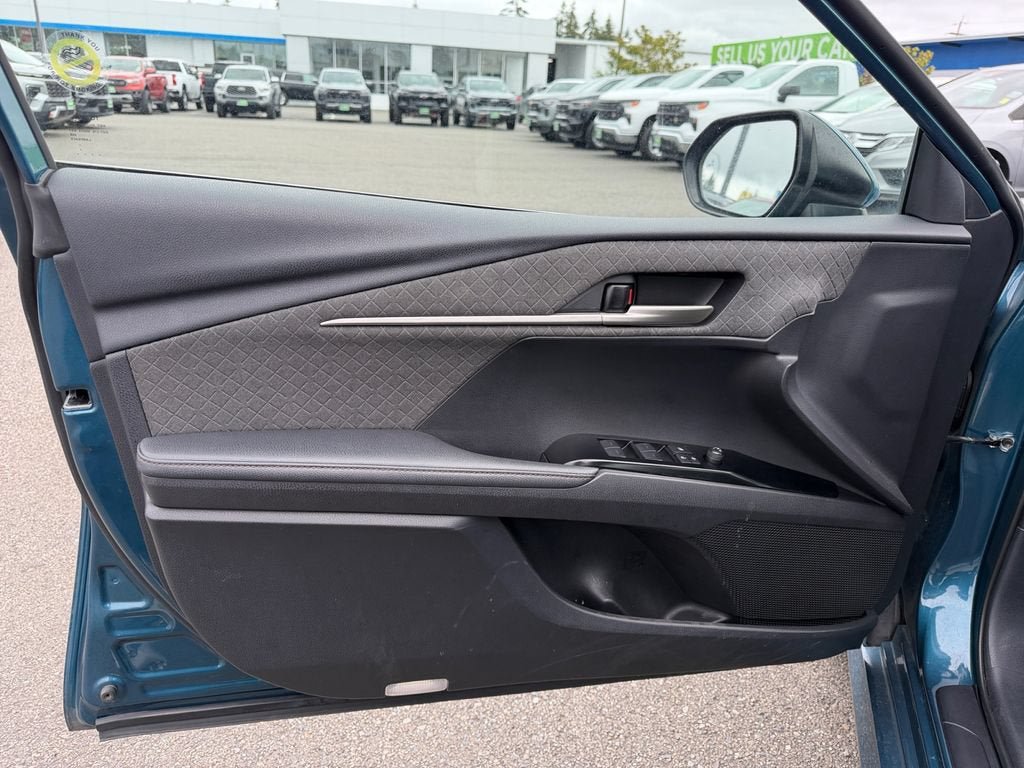 Used 2025 Toyota Camry XLE FWD image 20