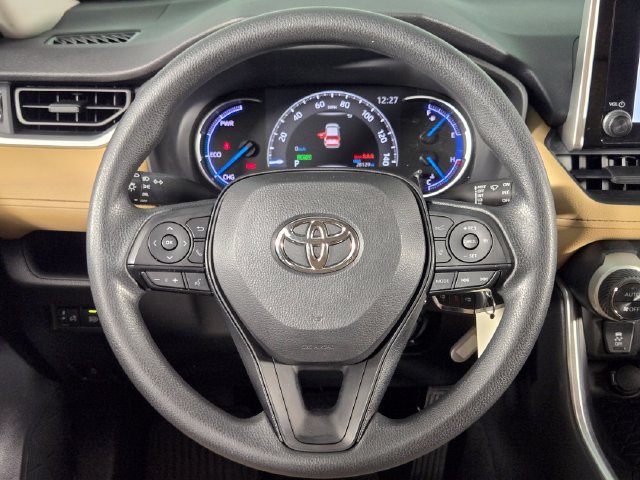 Used 2023 Toyota RAV4 LE AWD/4WD image 21