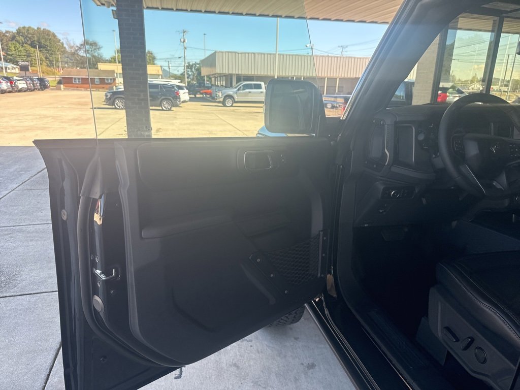 New 2025 Ford Bronco Badlands image 17