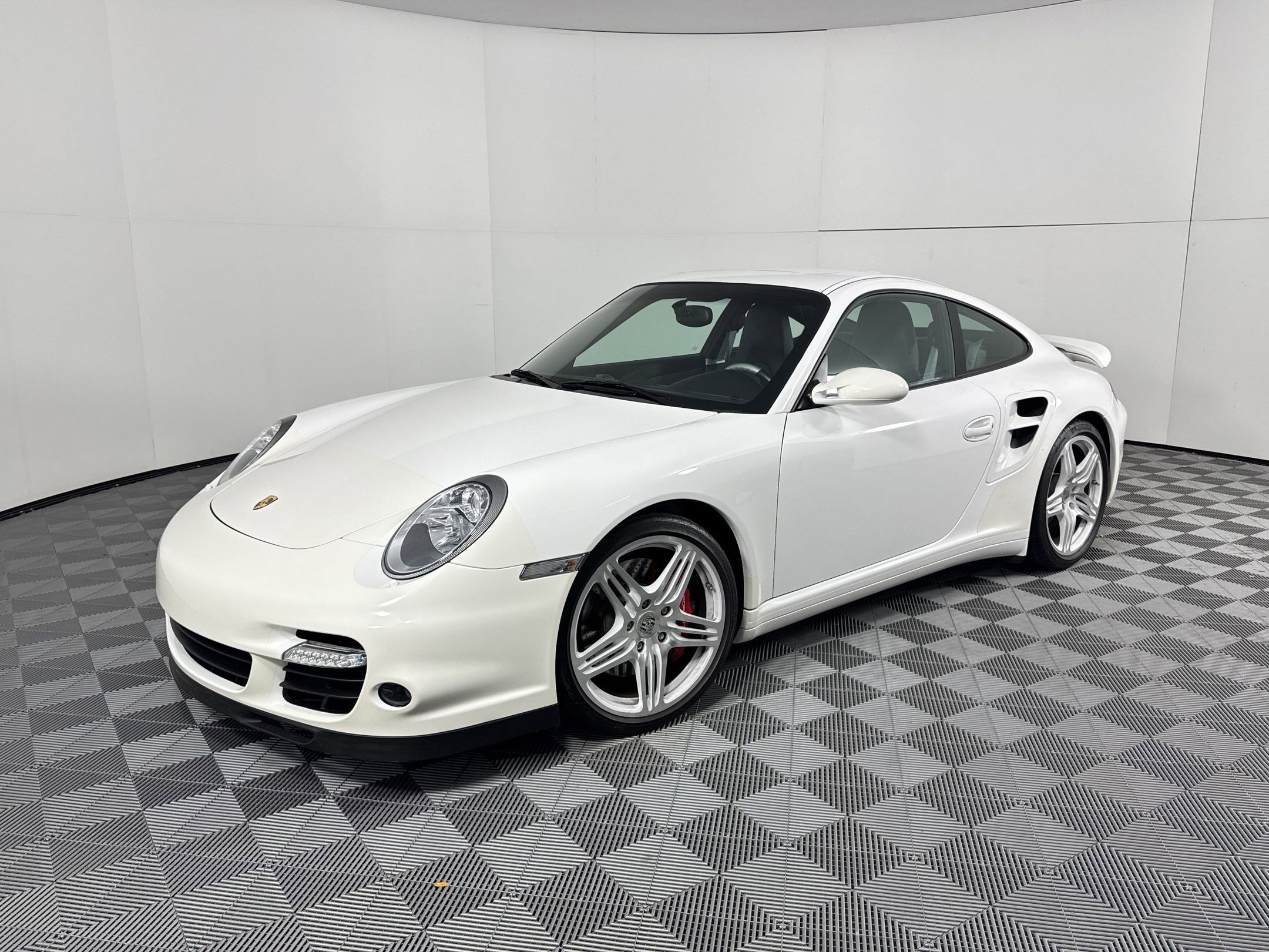 Used 2007 Porsche 911 Turbo AWD/4WD image 1