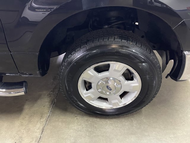 Used 2013 Ford F150 XLT w/ Mid Equipment Group image 13