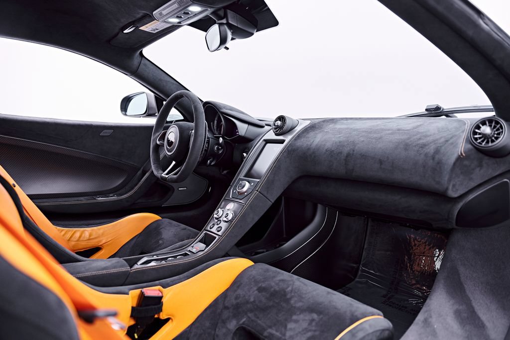 Used 2016 McLaren 675LT Coupe RWD image 67