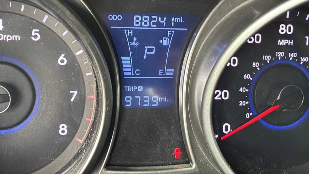 Used 2016 Hyundai Veloster FWD image 32