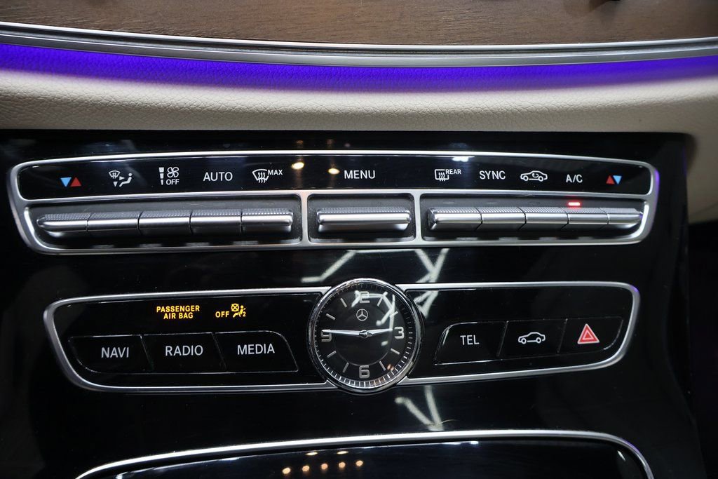 Used 2017 Mercedes-Benz E 400 4MATIC Wagon image 23