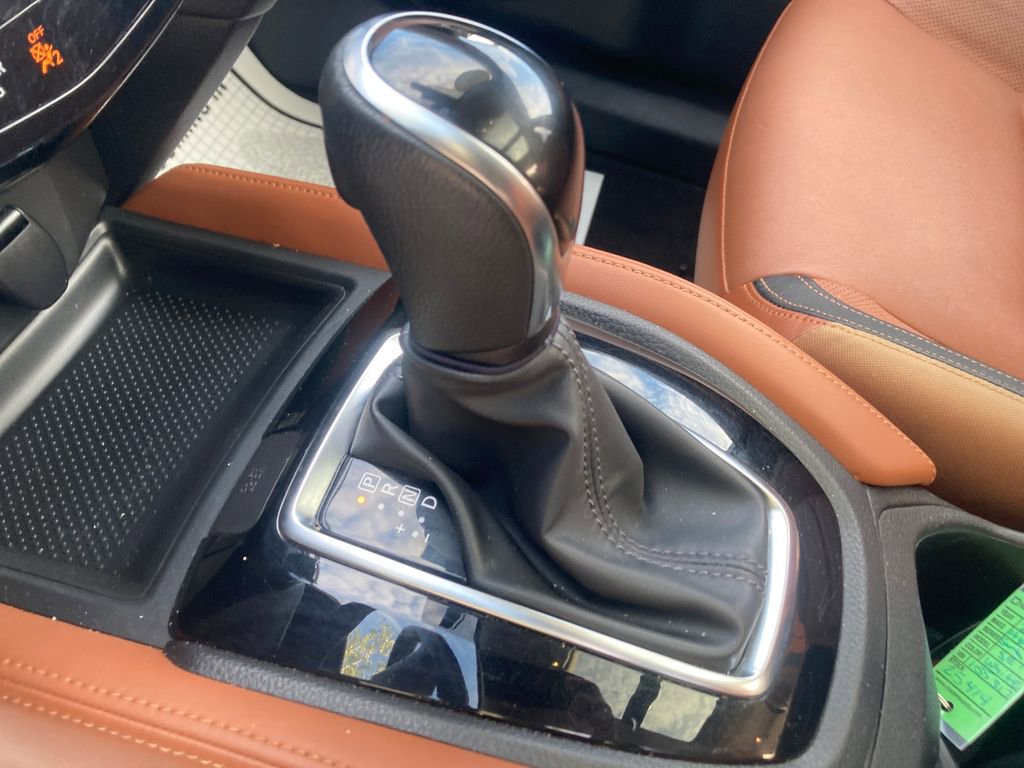 Used 2017 Nissan Rogue SL w/ SL Premium Package image 28
