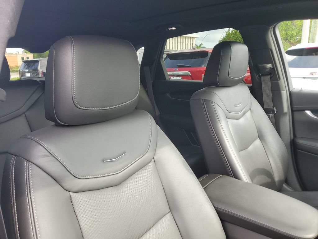 Certified 2024 Cadillac XT5 Premium Luxury w/ Technology Package AWD/4WD image 24
