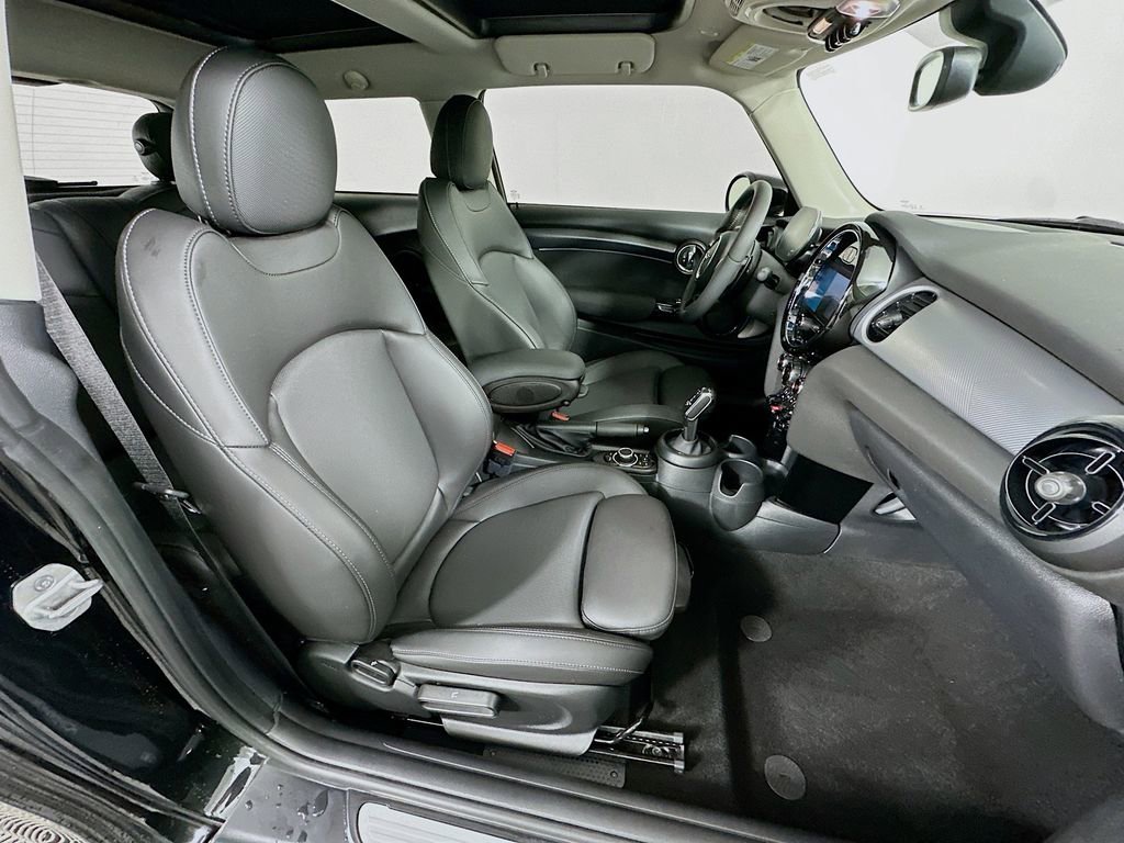 Certified 2024 MINI Cooper S FWD image 28