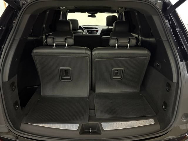 Used 2024 Cadillac XT6 Luxury w/ LPO, Floor Liner Package AWD/4WD image 12